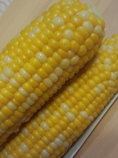 甘くてツヤツヤ☆トウモロコシのゆで方-レシピのメイン写真