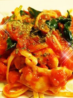 鶏肉とほうれん草のトマトパスタ-レシピのメイン写真
