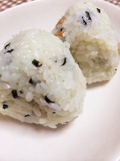 簡単!美味しい!!お茶漬けおにぎり-レシピのメイン写真