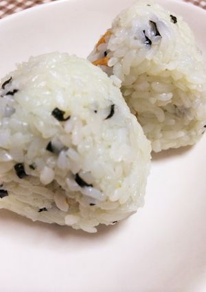 簡単！美味しい！！お茶漬けおにぎり-レシピのメイン写真