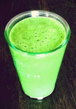 ほうれん草とパイナップルのスムージー-レシピのメイン写真