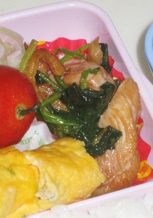 お弁当に★鶏肉とほうれん草のしょうゆ炒め-レシピのメイン写真