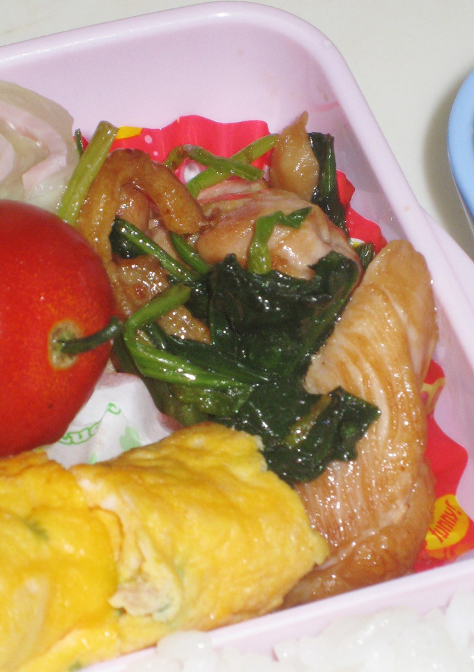 お弁当に★鶏肉とほうれん草のしょうゆ炒め-レシピのメイン写真