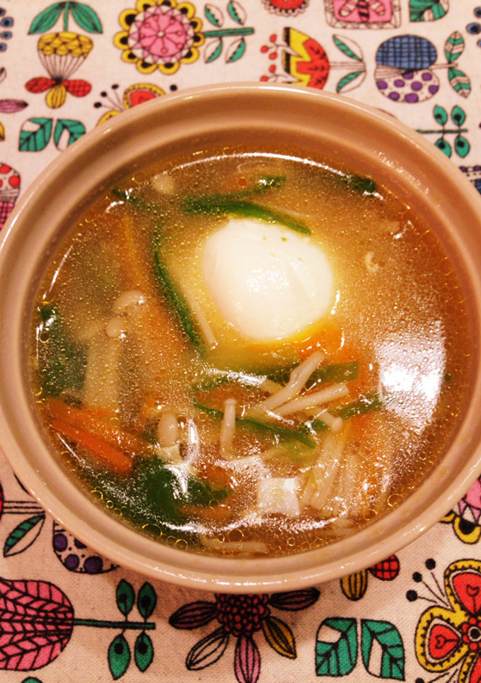 簡単！丸ごと卵のみそ中華スープ-レシピのメイン写真