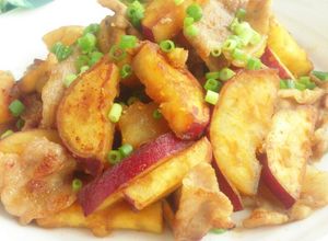 てり甘♪さつまいもと豚肉のバター醤油炒め-レシピのメイン写真