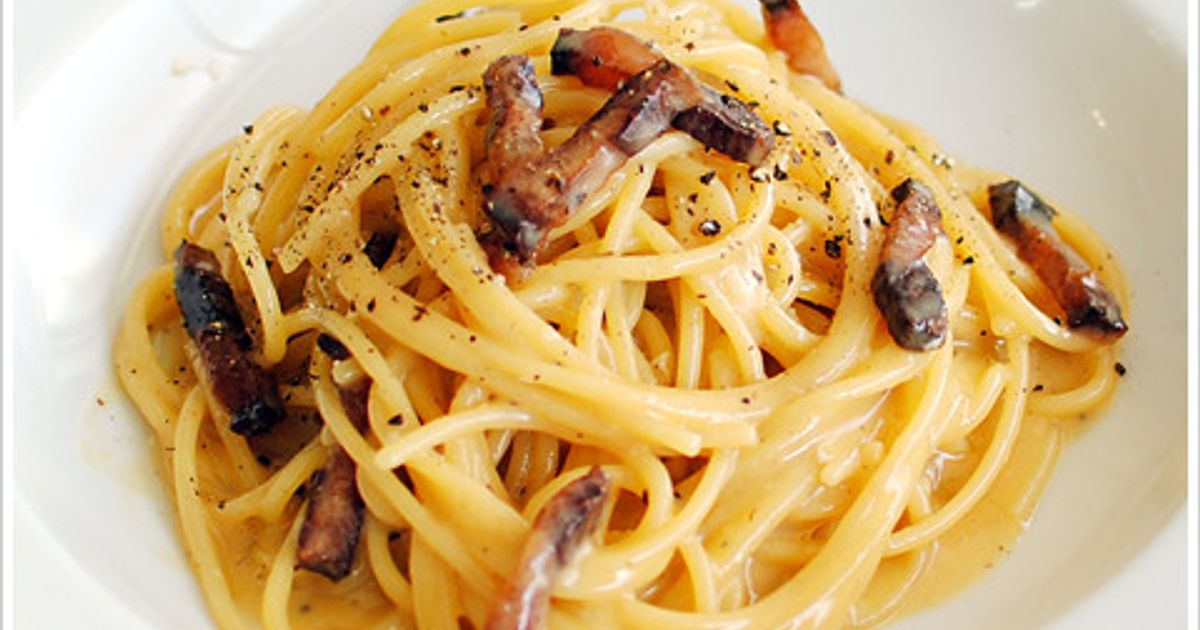 グアンチャーレと全卵＋卵黄カルボナーラ by 神戸いたりあ屋