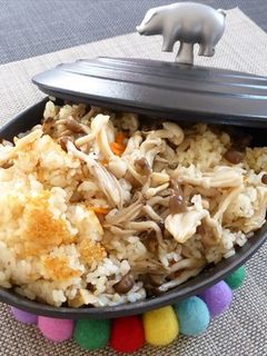 ストウブで炊きこみご飯-レシピのメイン写真