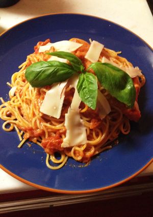 トマトパスタ☆アマトリチャーナチーズ添え-レシピのメイン写真