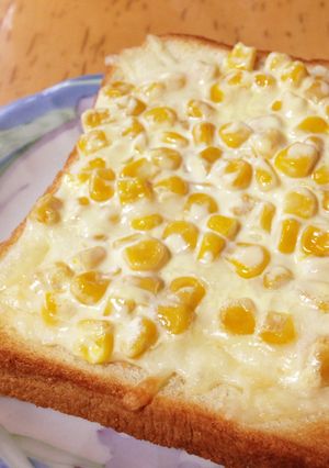 誰でも簡単に！コーンマヨチーズトースト-レシピのメイン写真