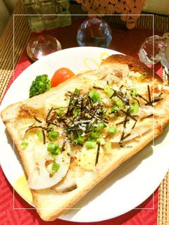 七味ピリリ✡蓮根のおかか醤油トースト-レシピのメイン写真