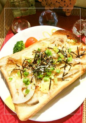 七味ピリリ✡蓮根のおかか醤油トースト-レシピのメイン写真