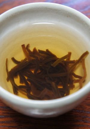 塩昆布で簡単な温かな飲み物-レシピのメイン写真
