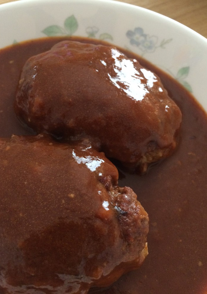 煮込みハンバーグ 意外と簡単-レシピのメイン写真
