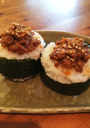 わが家の元気味噌で☆肉味噌おにぎり-レシピのメイン写真