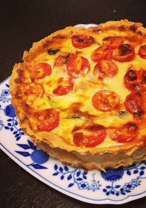 簡単綺麗♪ほうれん草とトマトのキッシュ-レシピのメイン写真