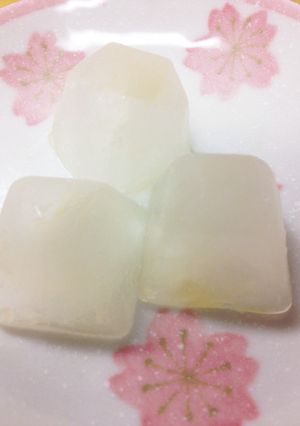 離乳食 〜昆布とかつおのだし汁〜-レシピのメイン写真