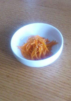 レンジで簡単！人参のごま油あえ-レシピのメイン写真