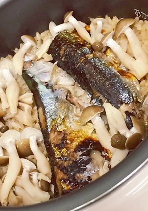 炊飯器☆秋刀魚炊き込みごはん！-レシピのメイン写真
