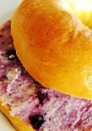 豆乳ベーグル+　ブルベリークリームチーズ-レシピのメイン写真