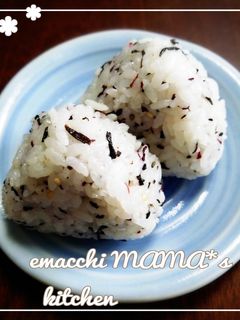 Wふりかけ*おにぎり-レシピのメイン写真