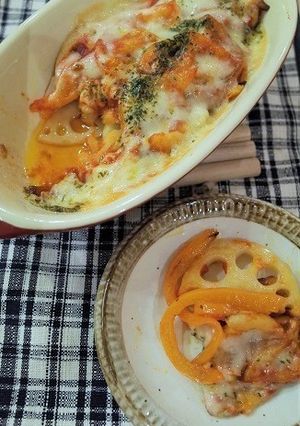 レンコンとパプリカのトマトチーズ焼き-レシピのメイン写真