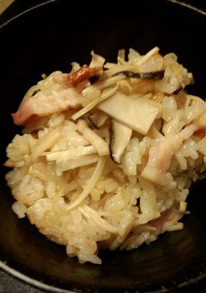 麺つゆで簡単＊ベーコンと茸の炊きこみご飯-レシピのメイン写真