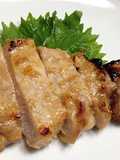 豚ロース厚切り肉のＷ麹漬