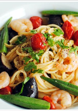 茄子とオクラ、ミニトマト、海老のパスタ-レシピのメイン写真