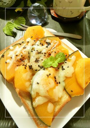 柿とかぼちゃの蜂蜜チーズトースト-レシピのメイン写真
