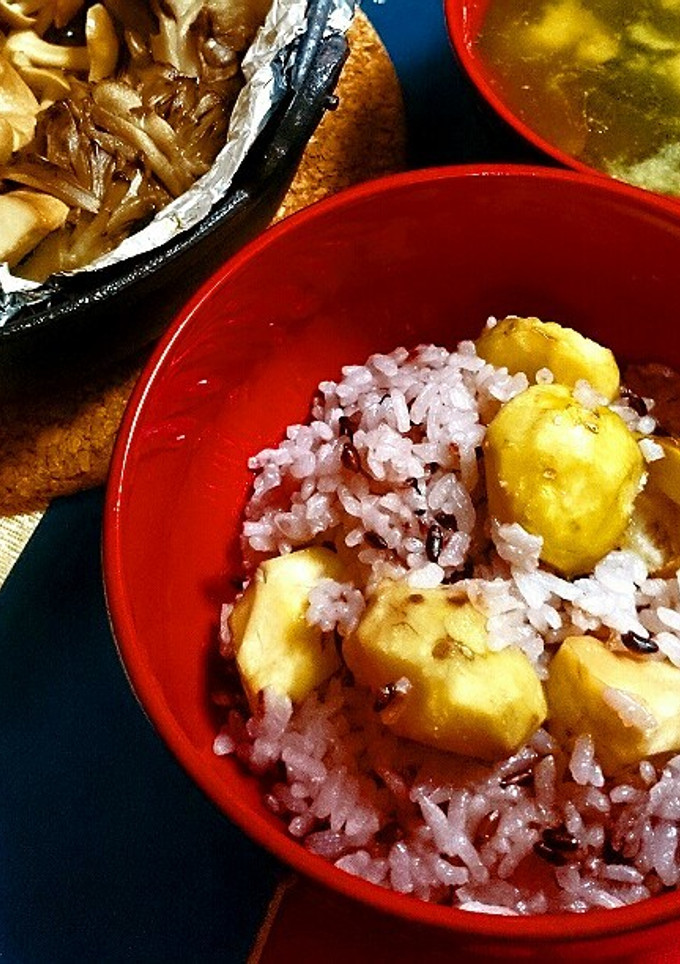 手で皮をぱっくりむいて作る☆栗ごはん-レシピのメイン写真
