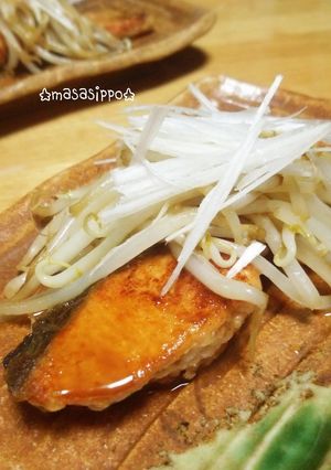 鮭の和風ムニエル~もやしバター醤油添え-レシピのメイン写真