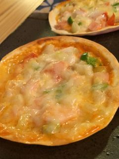 ギョウザの皮で簡単ミニピザ-レシピのメイン写真