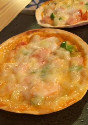 ギョウザの皮で簡単ミニピザ-レシピのメイン写真