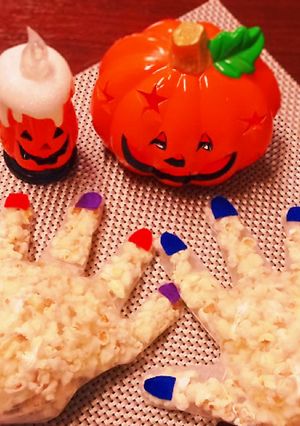 ハロウィンに魔女の手ポップコーン♪-レシピのメイン写真