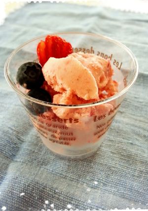 材料３つ混ぜるだけ☆いちごアイスクリーム-レシピのメイン写真
