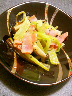 万能おかず!!ずいきのパッと炒め-レシピのメイン写真