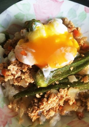 まるまるオクラのキーマカレー-レシピのメイン写真