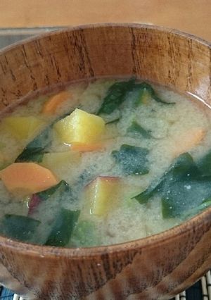 母 絶賛の具だくさん味噌汁(^O^)-レシピのメイン写真