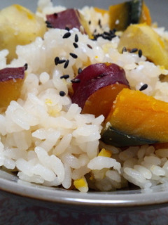 ほっこり3兄弟!芋・栗・南瓜の炊き込ご飯-レシピのメイン写真