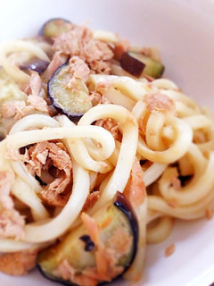 残り物で簡単♪ナスとツナの焼きうどん-レシピのメイン写真