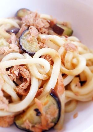 残り物で簡単♪ナスとツナの焼きうどん-レシピのメイン写真