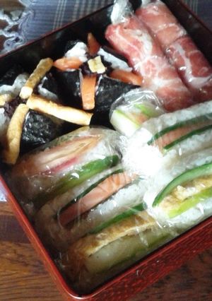 秋の行楽に、スティックお寿司と、花むすび-レシピのメイン写真