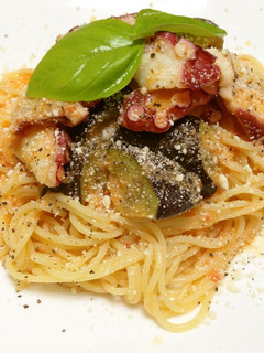タコとナスの冷製パプリカソースパスタ-レシピのメイン写真