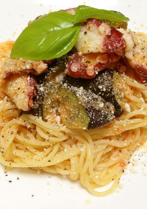 タコとナスの冷製パプリカソースパスタ-レシピのメイン写真