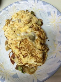 残った焼きそばでオムそば-レシピのメイン写真