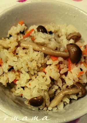 お茶漬けの素で簡単！炊き込みご飯-レシピのメイン写真