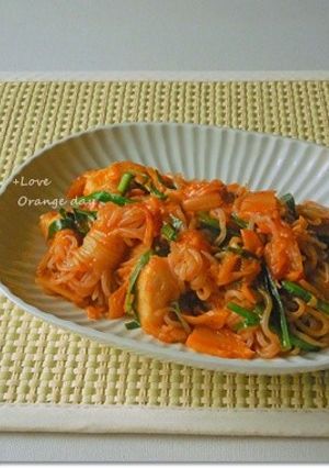 結びこんにゃくと鶏肉のキムチ煮-レシピのメイン写真