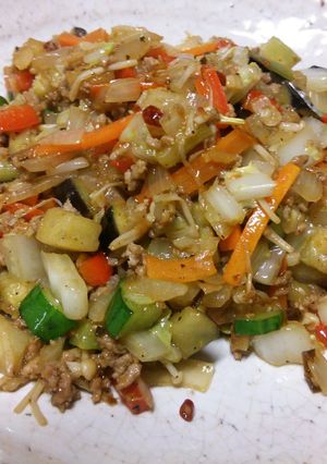 超簡単。ひき肉と野菜のナンプラー味噌炒め-レシピのメイン写真
