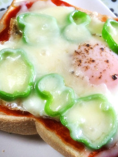 トマトソースでピザ風エッグトースト♫-レシピのメイン写真