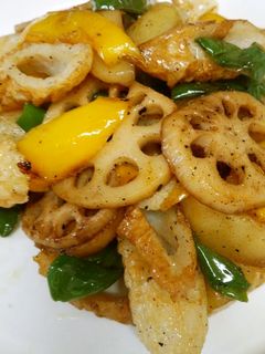 鶏ガラスープの素で簡単!野菜炒め(蓮根)-レシピのメイン写真